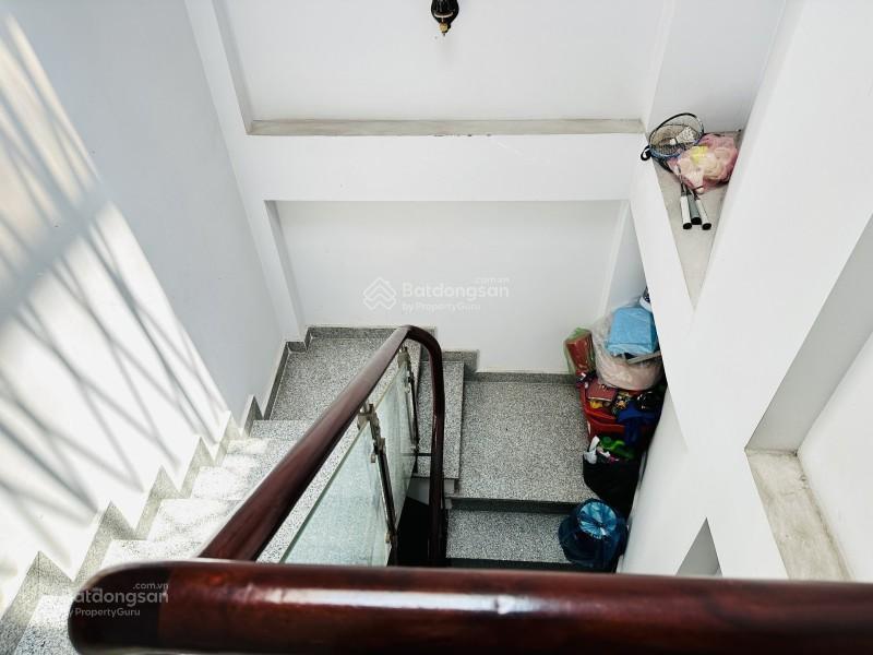 Nhà giá rẻ lý chính thắng, quận 3 36m2 sàn, hẻm ô tô thông, chỉ 2 tỷ hơn