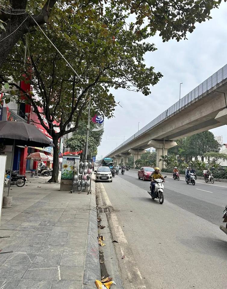 Mặt phố quang trung, hà đông, dt 56m² x 4 tầng, giá 10.5tỷ kinh doanh sầm uất. không lỗi phong thủy