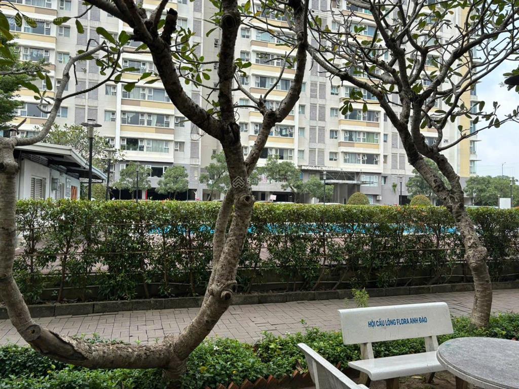 Bán căn hộ flora anh đào 55m2 view sông  hồ bơi, tầng 11 cực thoáng