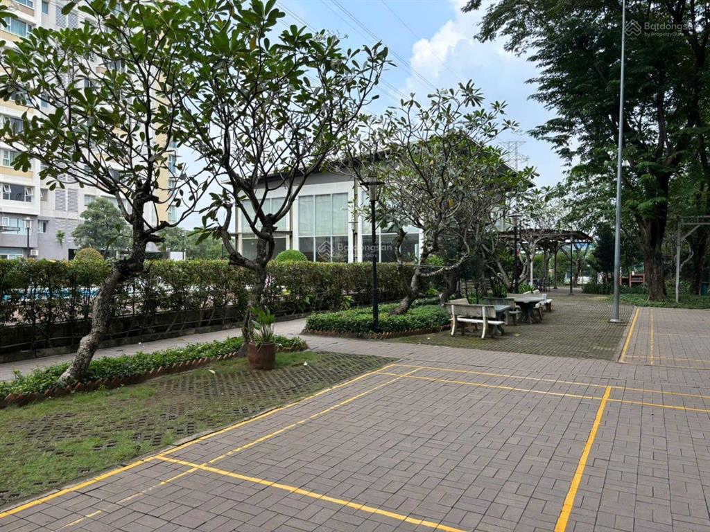 Bán căn hộ flora anh đào 55m2 view sông  hồ bơi, tầng 11 cực thoáng
