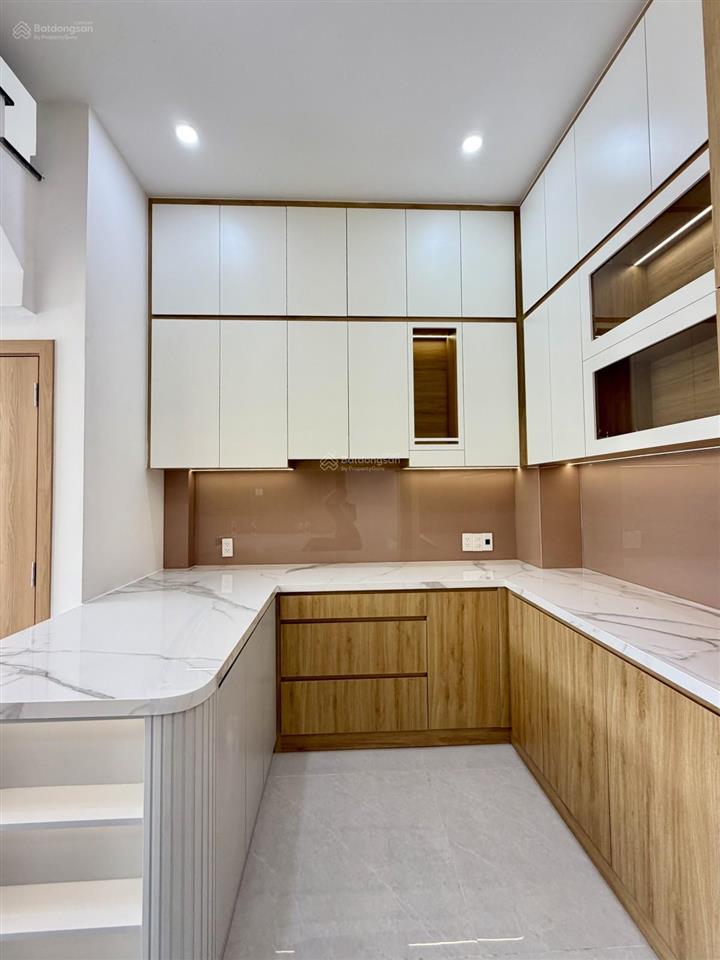 Ngay aeon tân phúhẻm xe hơi 5m5.2 x 10 (50m2)chỉ 6.8.