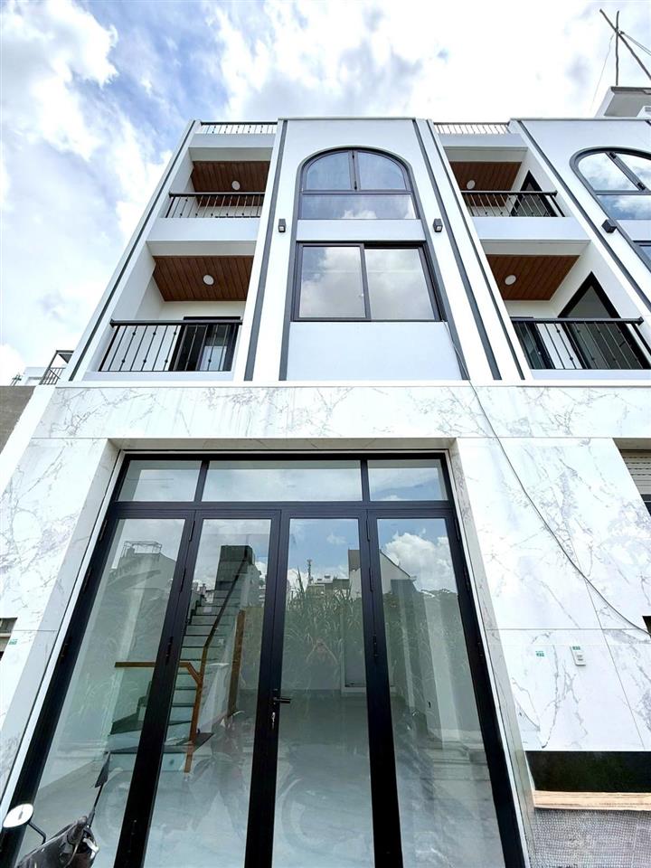 Ngay aeon tân phúhẻm xe hơi 5m5.2 x 10 (50m2)chỉ 6.8.