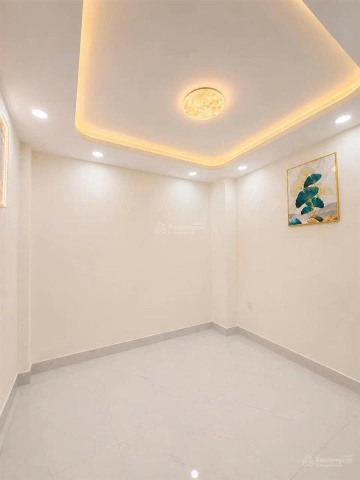 Nhà đẹp  tây thạnh, tân phú  hẻm ô tô  42m  2 tầng  3 pn  5,38 tỷ.