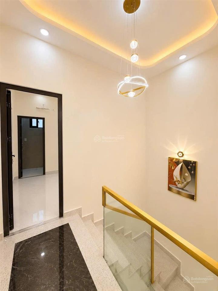 Nhà đẹp  tây thạnh, tân phú  hẻm ô tô  42m  2 tầng  3 pn  5,38 tỷ.