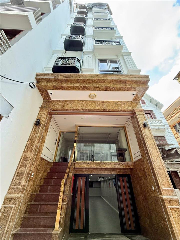 Siêu phẩm căn hộ dịch vụ  chung cư mini xuân la, ô tô 7 chỗ vào tận nhà chưa tới 60 tỷ