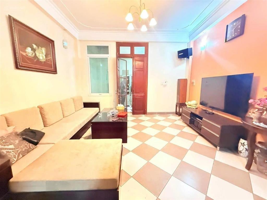 Nhà mặt phố dễ kinh doanh, giáp ranh cầu giấy, ba đỉnh nhỉnh 60 tỷ