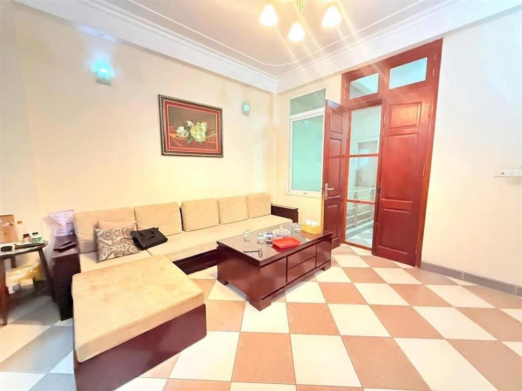 Nhà mặt phố dễ kinh doanh, giáp ranh cầu giấy, ba đỉnh nhỉnh 60 tỷ