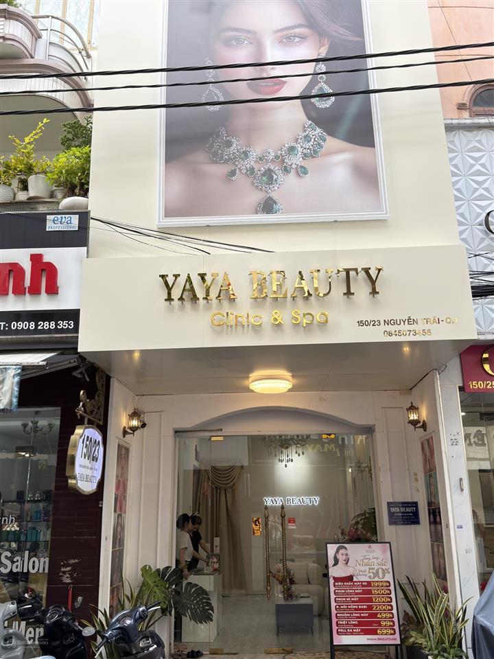 Sang mặt bằng kinh doanh spa ở 150 nguyễn trãi, quận 1