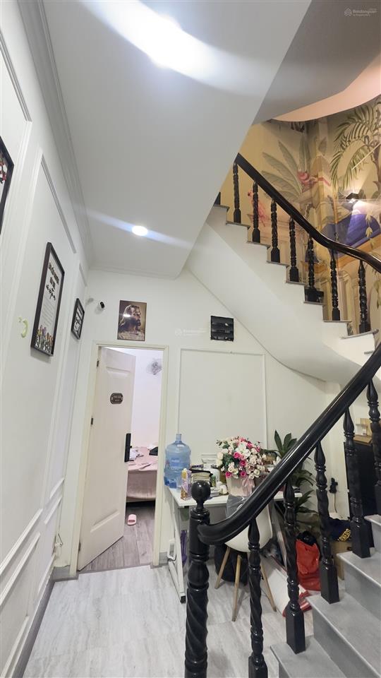 Sang mặt bằng kinh doanh spa ở 150 nguyễn trãi, quận 1