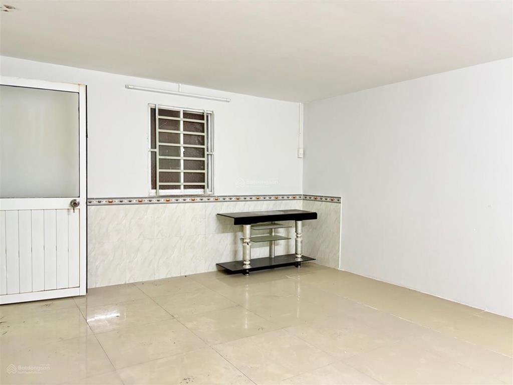 Gấp b.á.n nhà 96m2  trục lên văn việt  p.tăng nhơn phú  chỉ 3 t.ỷ