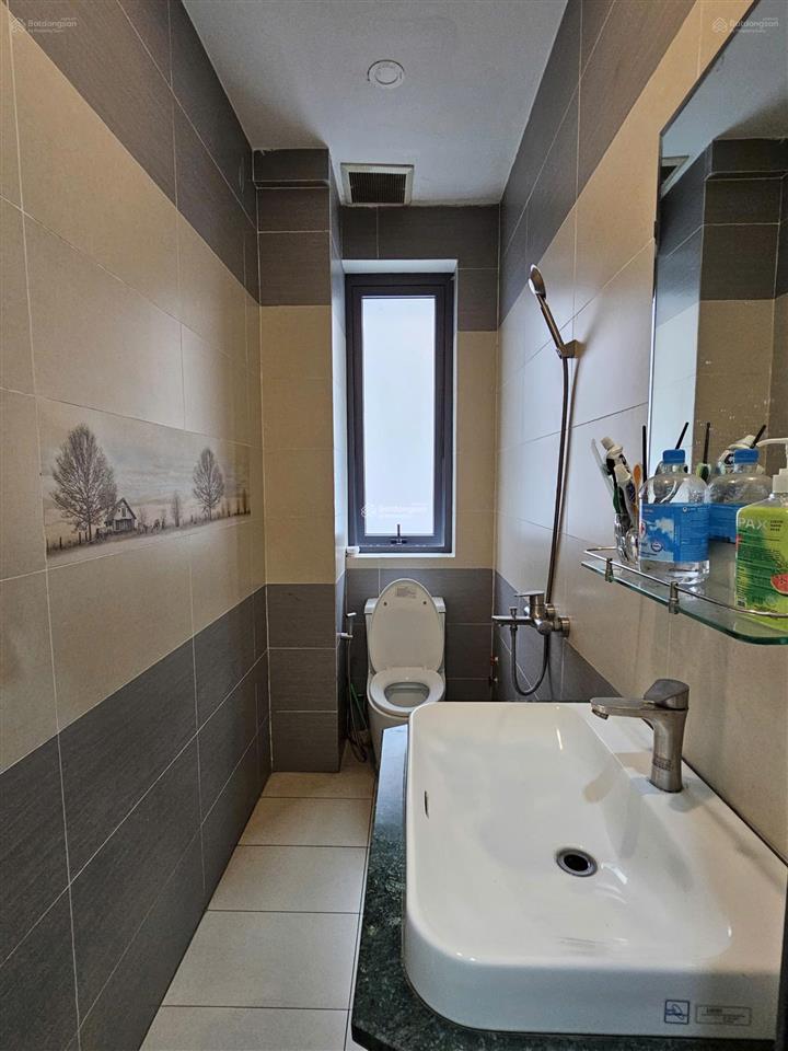 Cần bán nhà kdt vạn phúc city giá 24.5tỷ có thang máy nội thất cao cấp