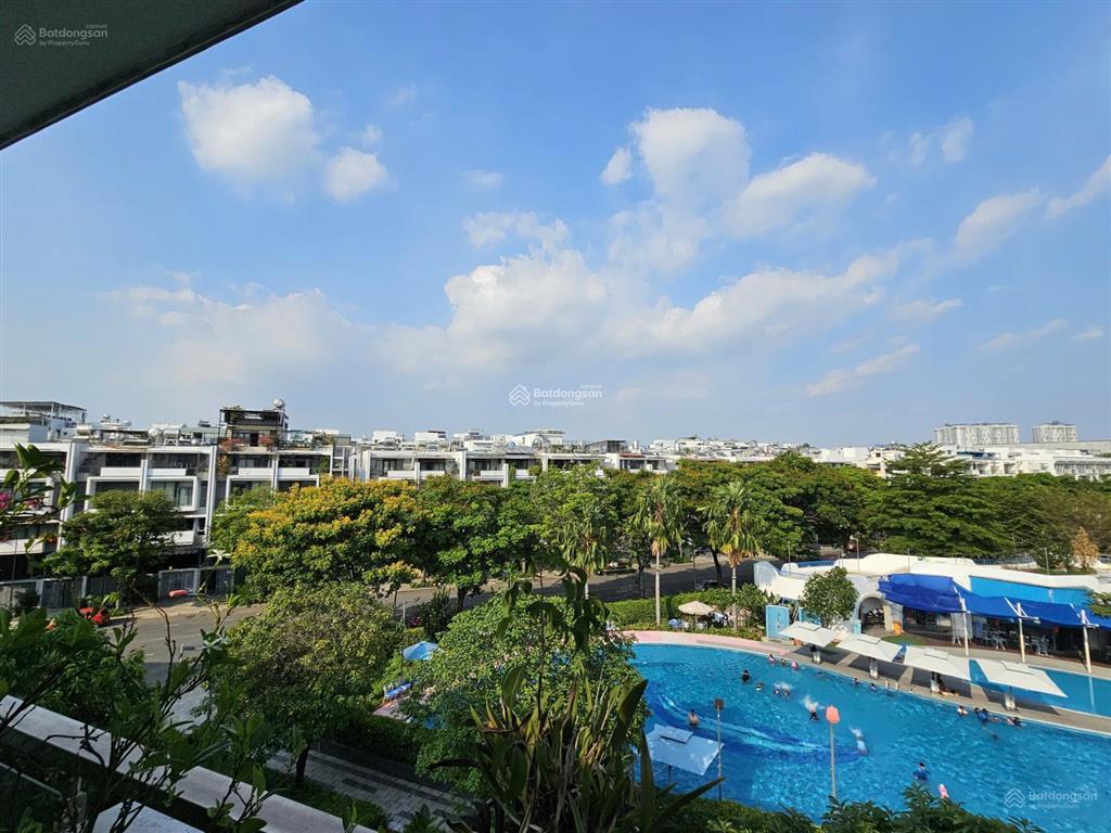 Cần bán nhà kdt vạn phúc city giá 24.5tỷ có thang máy nội thất cao cấp