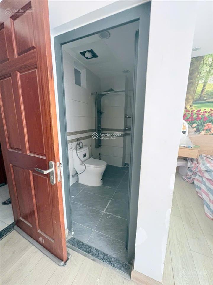 Cho thuê nguyên căn kdt vạn phúc city giá 30tr 6x17m