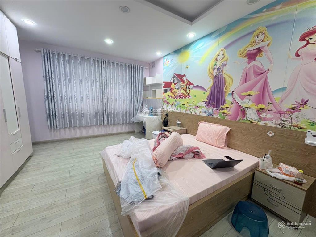 Cho thuê nguyên căn kdt vạn phúc city giá 30tr 6x17m
