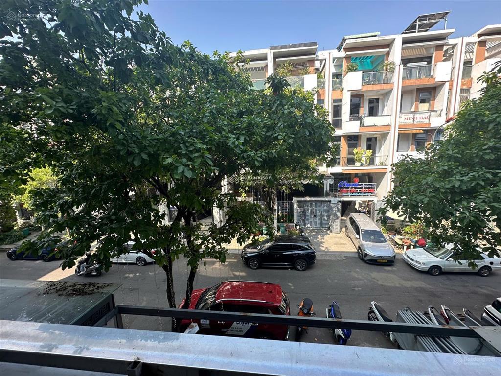 Cho thuê văn phòng kdt vạn phúc city diện tích 40m2 giá 7.5tr