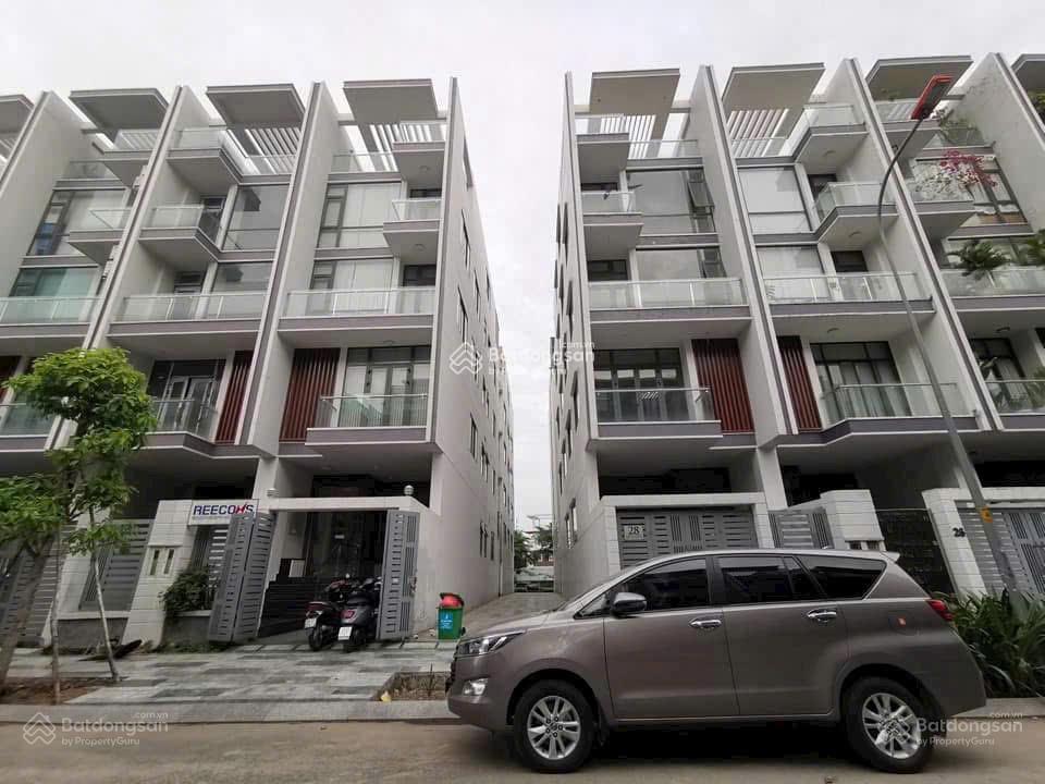 Cho thuê nhà nguyên căn kdt vạn phúc city giá 35tr 6x17m