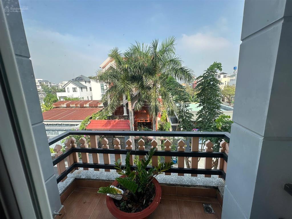 Căn góc đinh thị thi khu văn phòng chính phủ 84m2 1 trệt 3 lầu 18.5ty