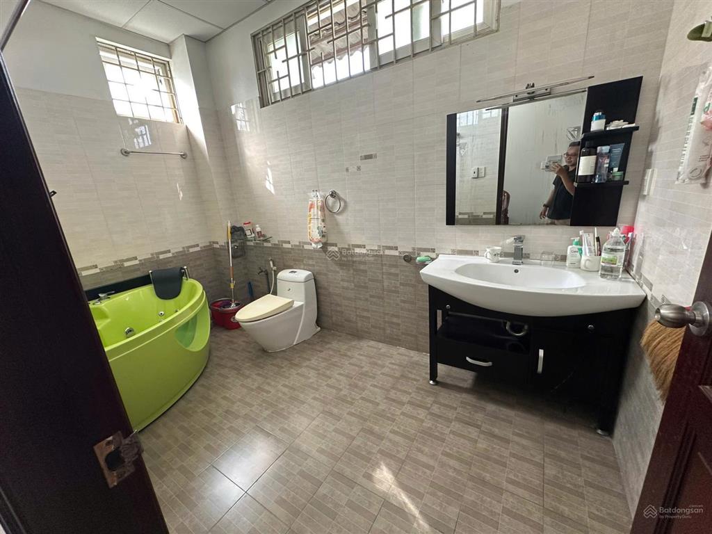 Căn góc đinh thị thi khu văn phòng chính phủ 84m2 1 trệt 3 lầu 18.5ty