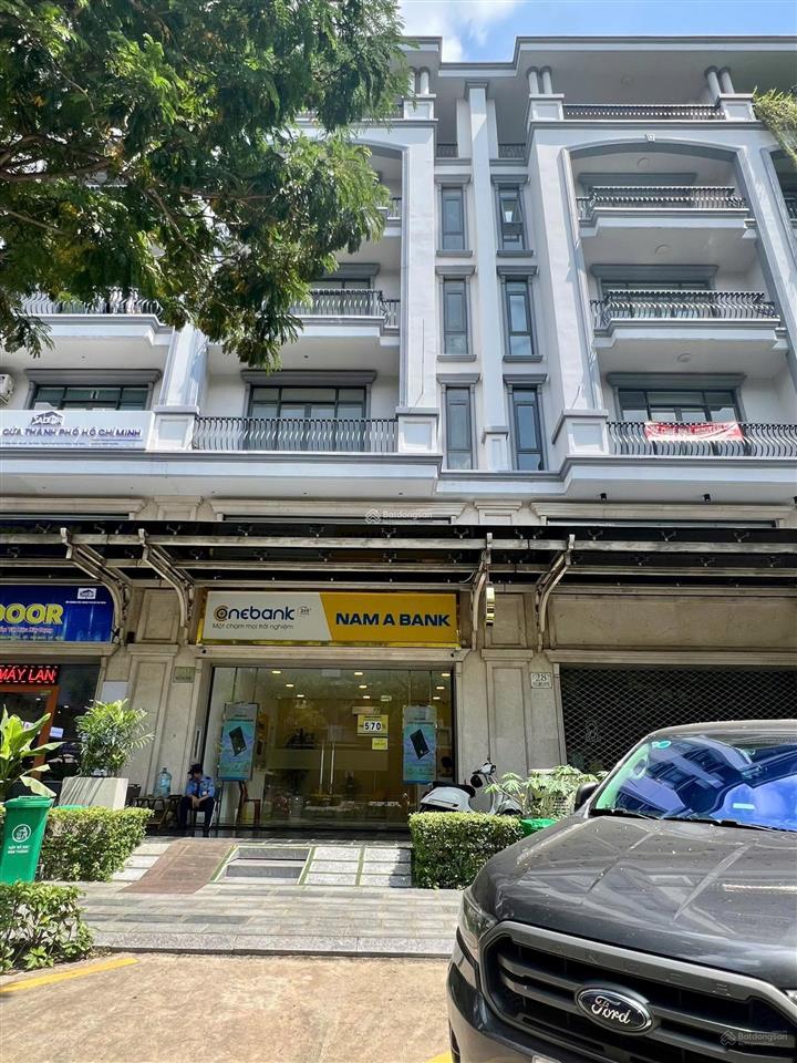 Mặt tiền nguyễn thị nhung kdt vạn phúc 7x20m giá chỉ 65tr có thang máy