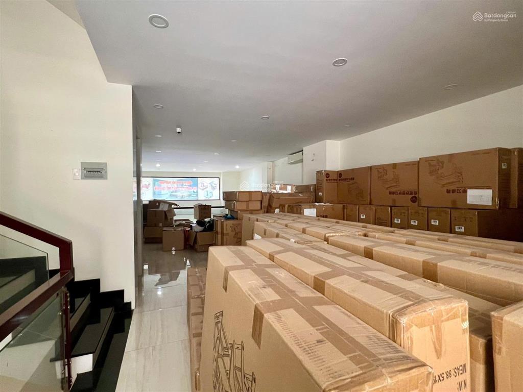 Mặt tiền nguyễn thị nhung kdt vạn phúc 7x20m giá chỉ 65tr có thang máy