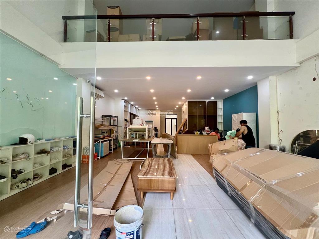 Mặt tiền nguyễn thị nhung kdt vạn phúc 7x20m giá chỉ 65tr có thang máy