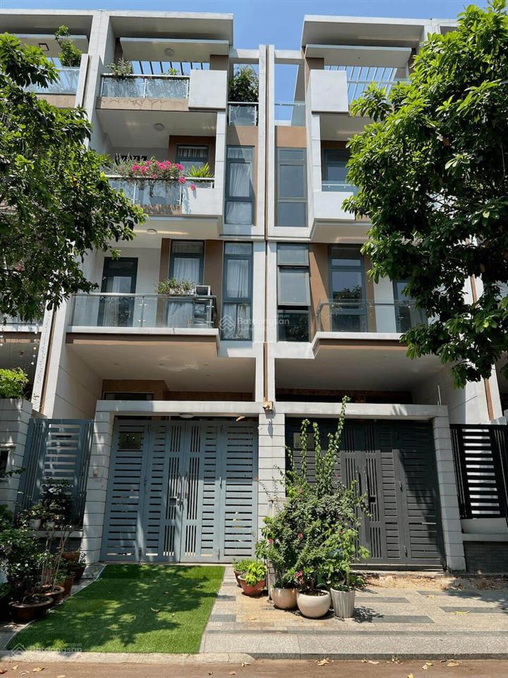 Cần bán nhà kdt vạn phúc city 5x21m có thang máy 22,5 tỷ