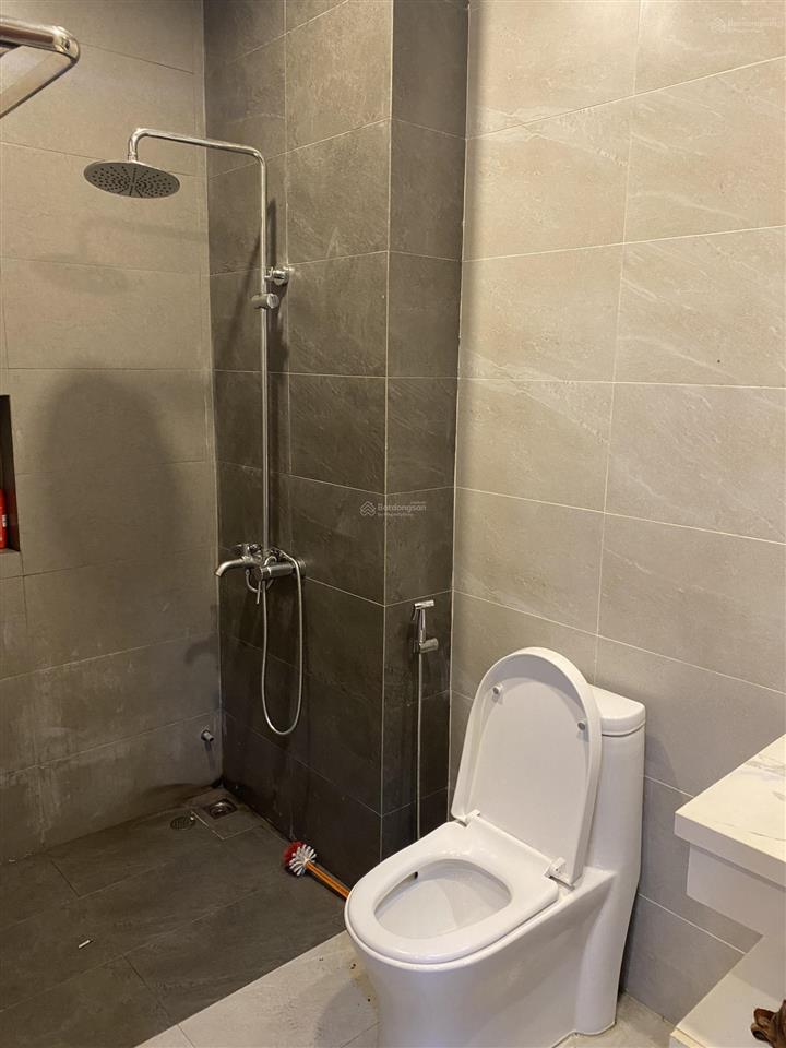 Cần bán nhà kdt vạn phúc city 5x21m có thang máy 22,5 tỷ