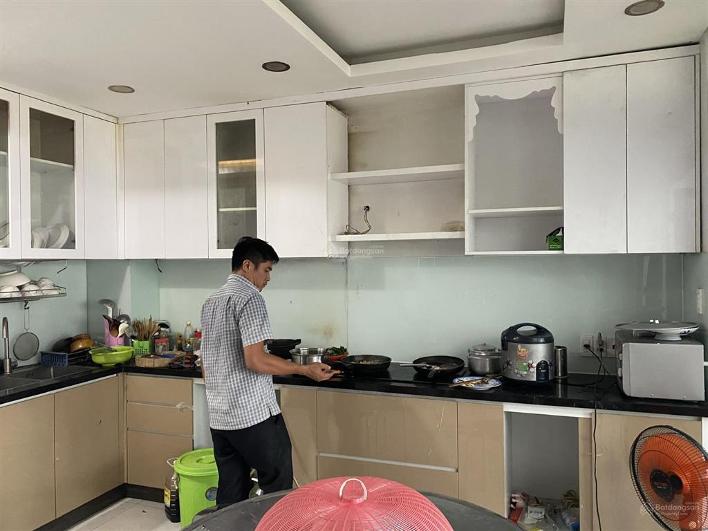 Cần bán nhà kdt vạn phúc city 5x21m có thang máy 22,5 tỷ