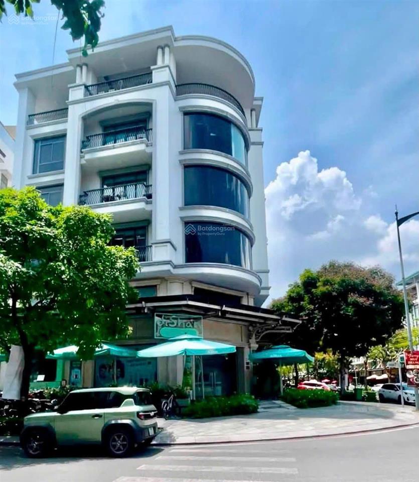 Cho thuê nhà mặt tiền nguyễn thị nhung vạn phúc city có thang máy 12x24m giá 150tr 1 trệt 5 lầu