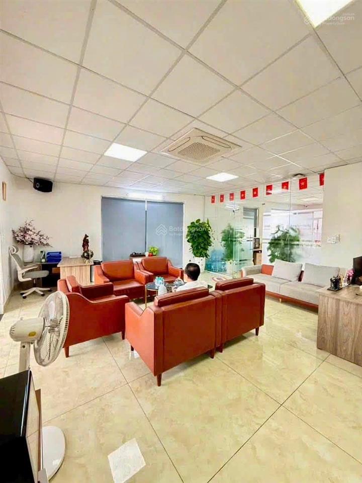 Cho thuê nhà mặt tiền nguyễn thị nhung vạn phúc city có thang máy 12x24m giá 150tr 1 trệt 5 lầu
