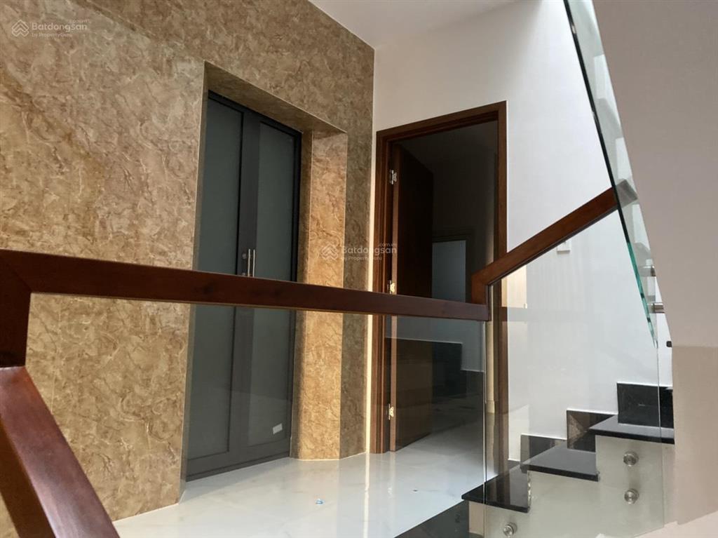 Ch0 thê nhà nguyên căn kdt vạn phức city 5x22m giá 32tr nhà như hình diện tích đất 5x22m