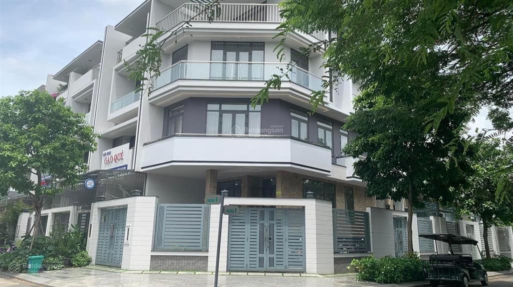 Cho thuê văn phòng khu đô thị vạn phúc city 54m2 8,5tr full nội thất