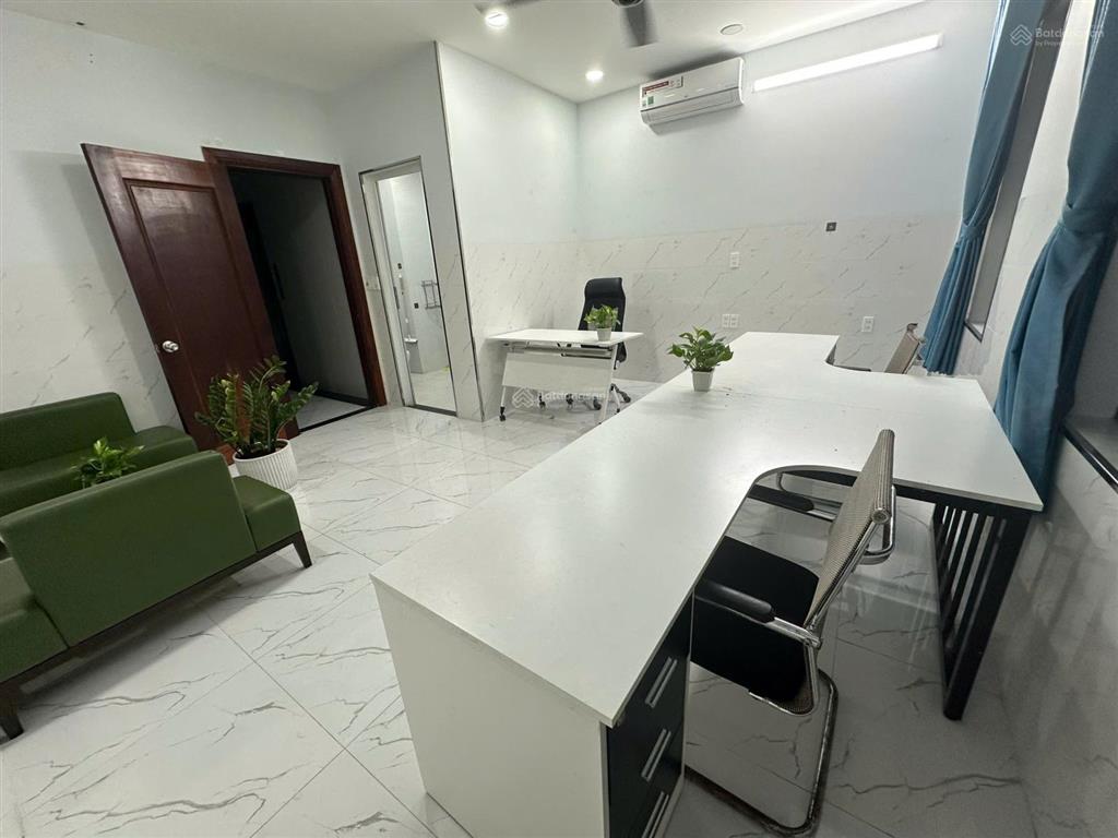 Cho thuê văn phòng kđt vạn phúc city full nội thất như hình giá 5,5tr