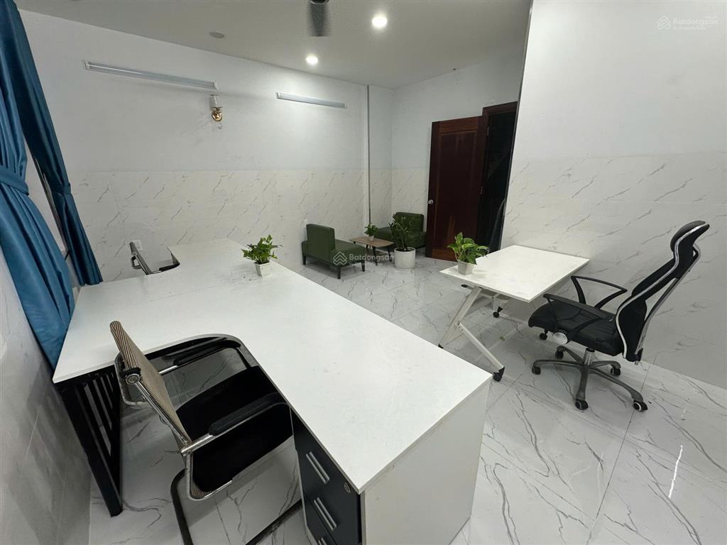 Cho thuê văn phòng kđt vạn phúc city full nội thất như hình giá 5,5tr