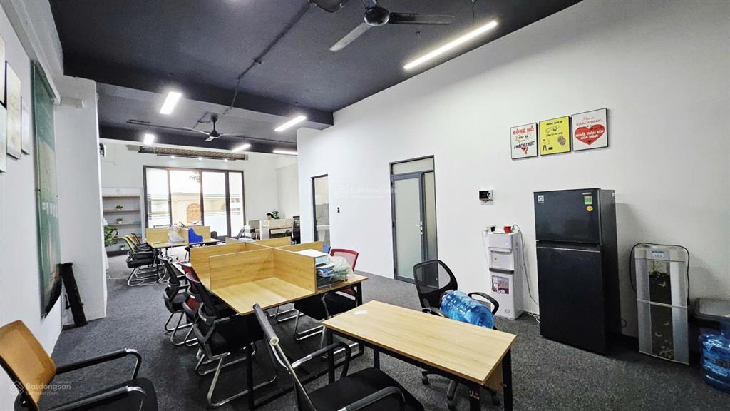 Văn phòng kdt vạn phúc city trệt lầu 7x20m, dtsd 160m2 giá 32tr full nội thất
