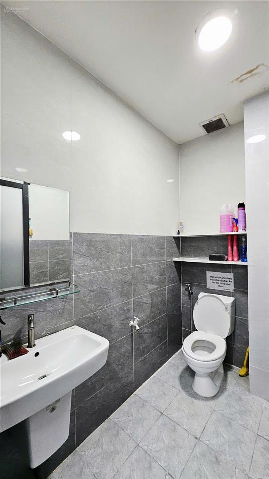 Văn phòng kdt vạn phúc city trệt lầu 7x20m, dtsd 160m2 giá 32tr full nội thất