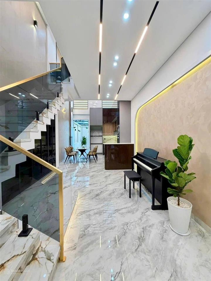 Có ngay siêu phẩm nhà man thiện, quận 9  diện tích khủng 80m2. giá chỉ 2 tỷ 990, mặt tiền đường.