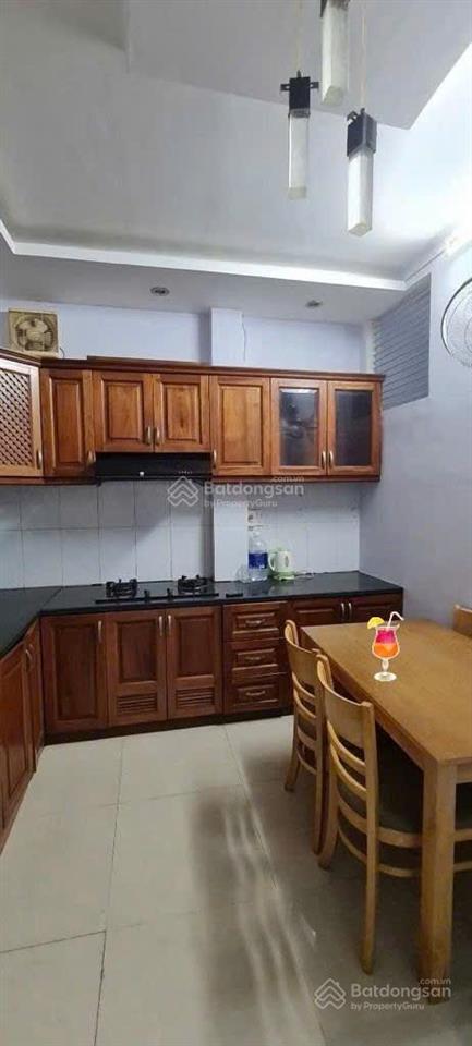 Gấp bán  nhà nguyễn hữu cảnh gần metro dòng tiền sẵn  3pn  6,78 tỷ tl mạnh