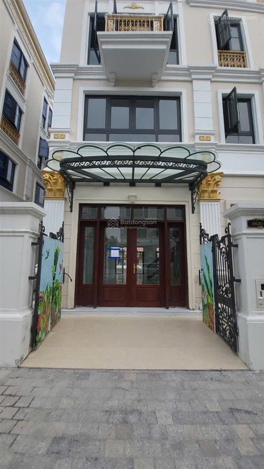 Song lập hg 180m2 giá cắt lỗ sâu 14 tỷ, đi 30m tới hồ bơi hoàng gia