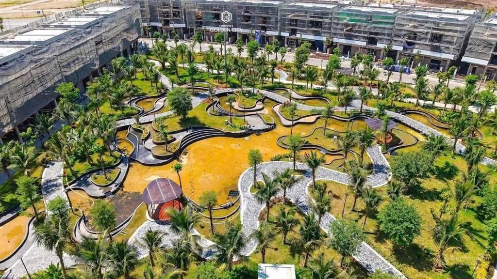 Xẻ khe sát công viên vinhomes golden city, 5,6 tỷ, 111m2, mặt tiền 8m