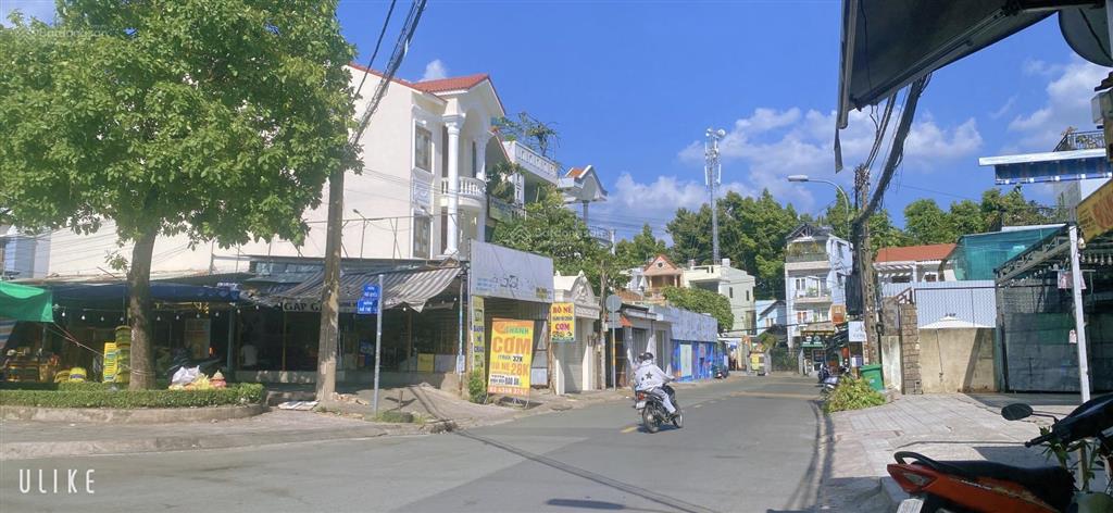 Bán đất tặng nhà cấp 4, mt đường ngô quyền, hiệp phú, q9.