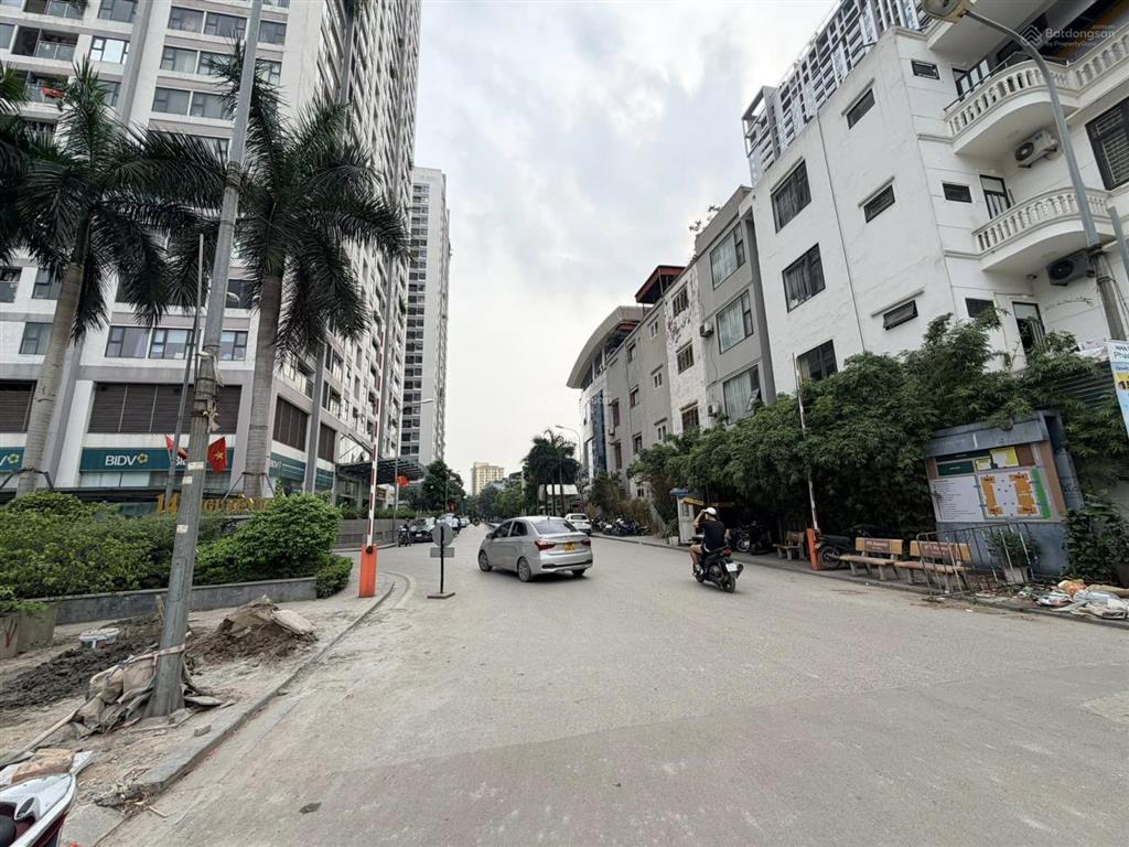 Bán nhà p/lô ô tô tránh nguyễn tuân thanh xuân 165m26t mt9m lô góc 74 tỷ nguyễn tuân.