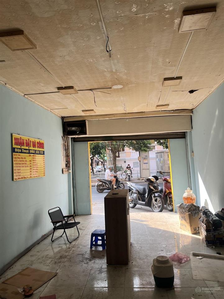 Bán nhà mặt tiền trần phú quận 5, dt 44m2 ngang 4m lề 3m