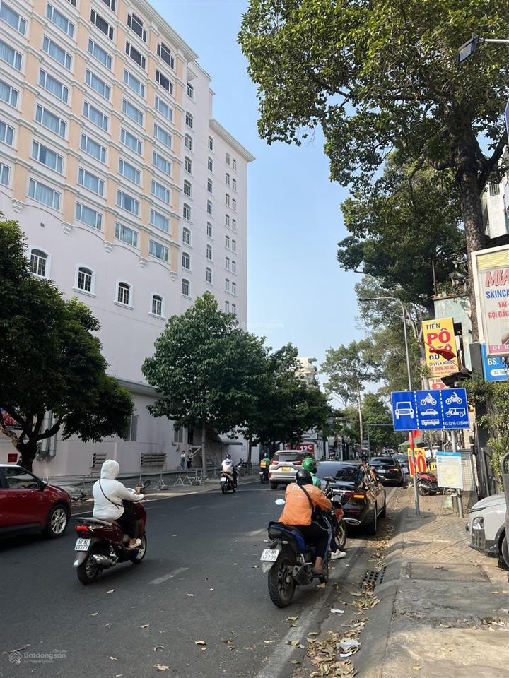 Bán nhà mặt tiền trần phú quận 5, dt 44m2 ngang 4m lề 3m
