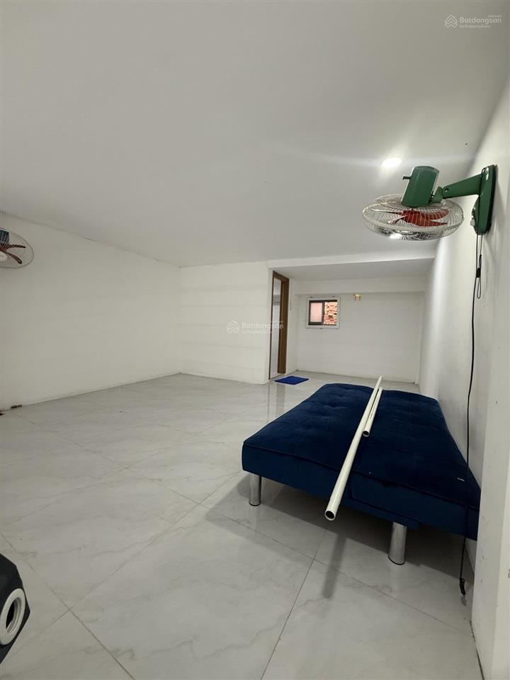 Chỉ 2.85 tỷ có nhà hộ khẩu tại quận 8, 39m2 2pn ko quy hoạch, sổ riêng