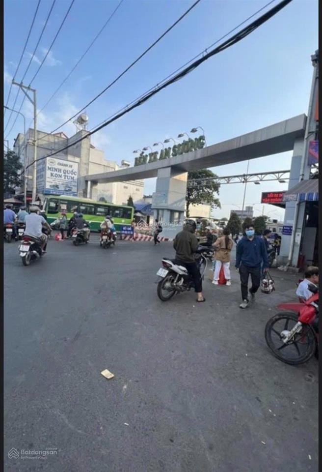 Bán đất tặng nhà mặt tiền ql22, ngang 5.8m, nhà nát 1 trệt 1 lầu, dt 156m2, p  trung mỹ tây, q12