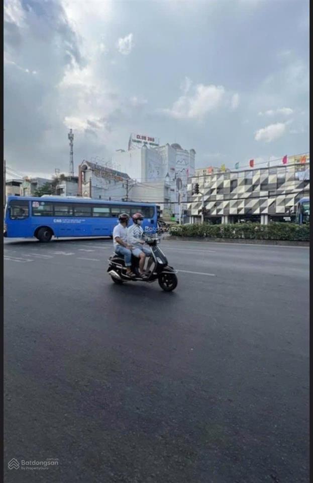 Bán đất tặng nhà mặt tiền ql22, ngang 5.8m, nhà nát 1 trệt 1 lầu, dt 156m2, p  trung mỹ tây, q12
