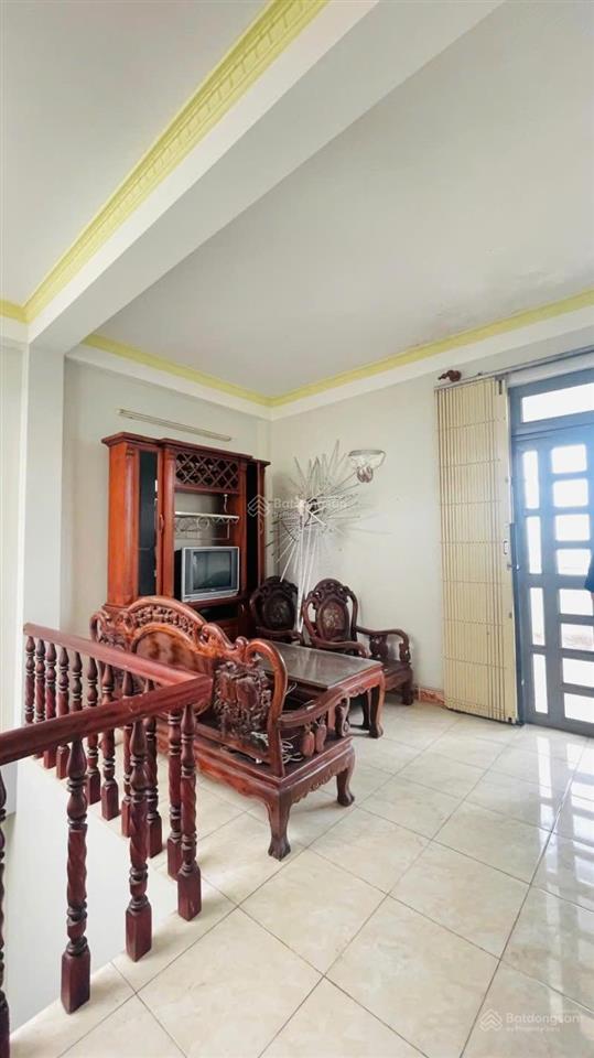 Bán nhà mặt tiền kinh doanh, huỳnh văn nghệ, dt  72m2, 4 tầng btct nhỉnh 9 tỷ  phường 12, gò vấp