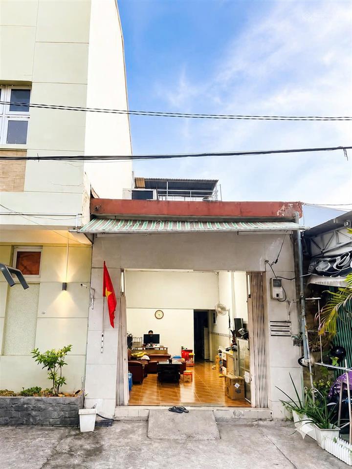 Bán nhà siêu phẩm gà đẻ trứng vàng thoại ngọc hầu, hẻm 10m sổ vuông a4  phường hoà thạnh, tân phú
