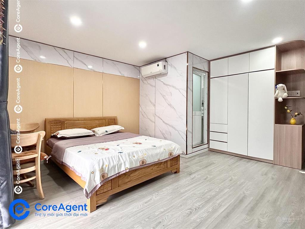 Studio ban công full nội thất mới xây